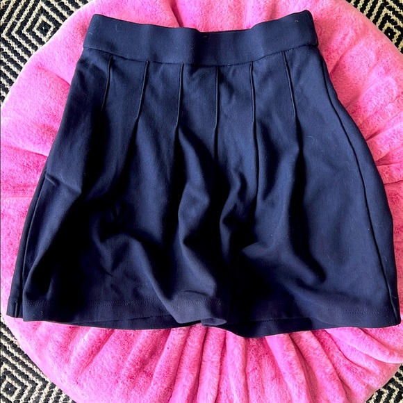 Zara (girl’s) Pleated skirt in navy - Picture 1 of 2